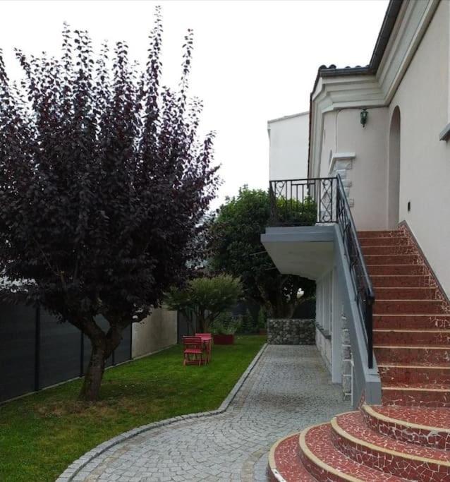 Appartement Dans Villa ポー エクステリア 写真